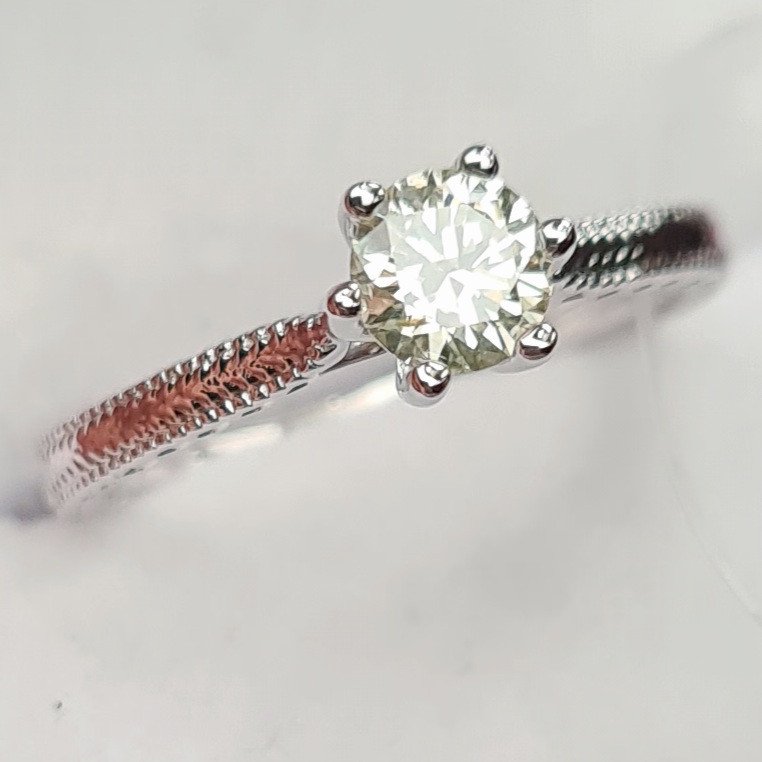 Кольцо Deimantas 81167293 16,5р 2,87гр 0,50ct. купить,NaN