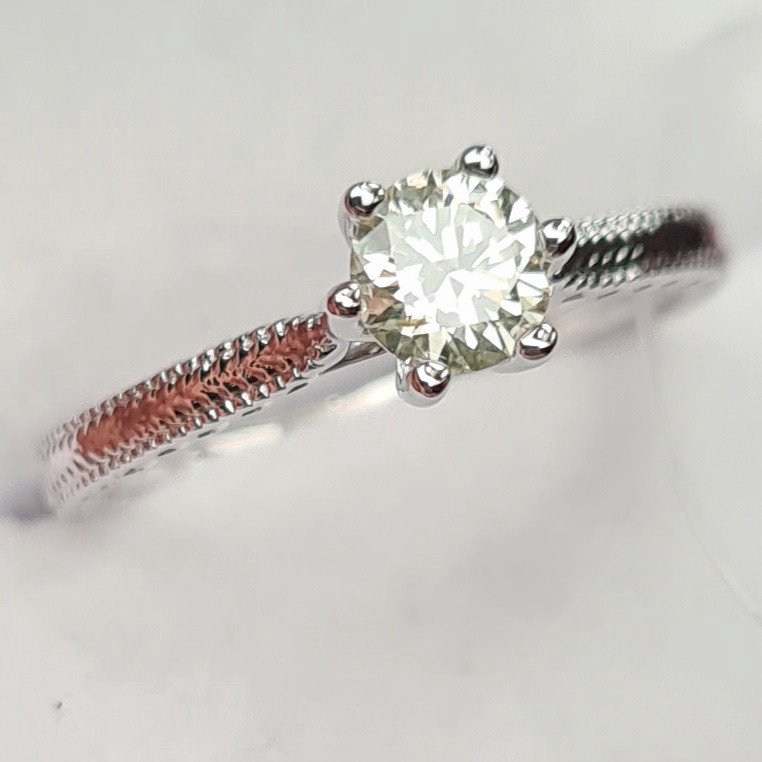 Кольцо Deimantas 81167293 16,5р 2,87гр 0,50ct. купить,NaN