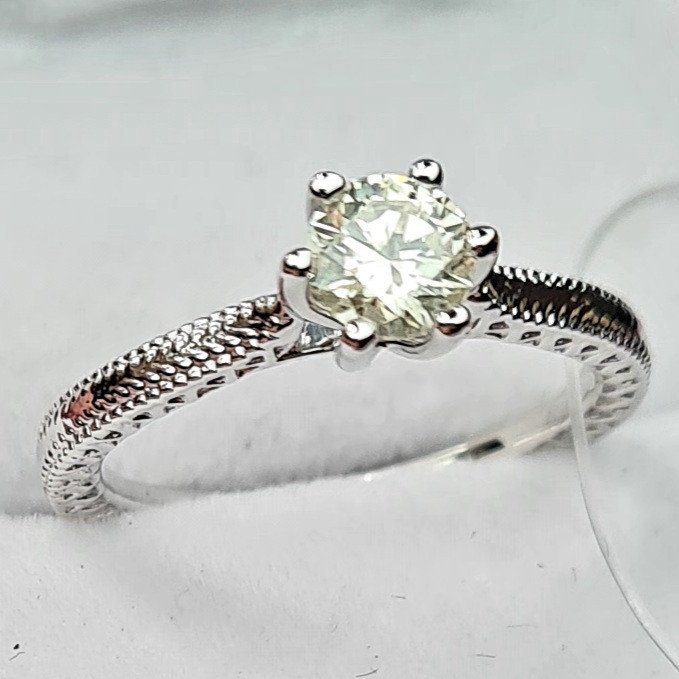 Кольцо Deimantas 81167293 16,5р 2,87гр 0,50ct. купить,NaN