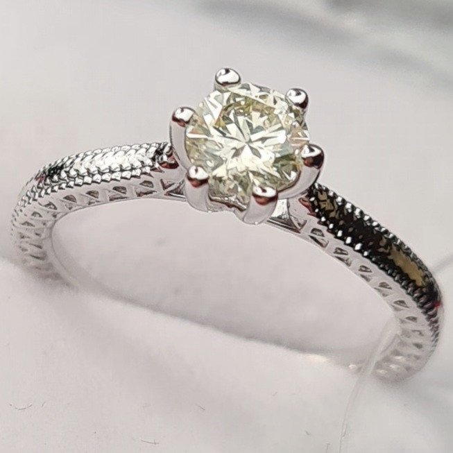Кольцо Deimantas 81167293 16,5р 2,87гр 0,50ct. купить,NaN
