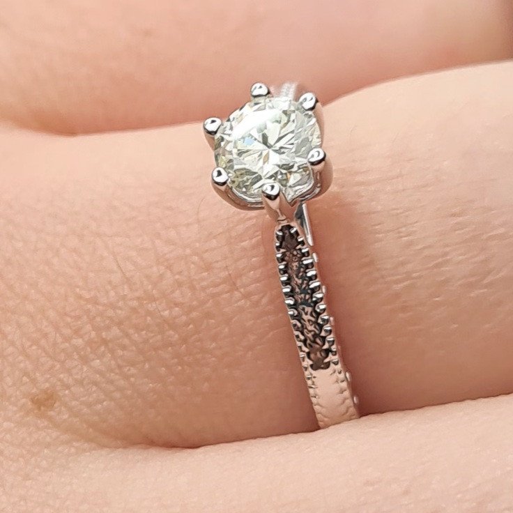 Кольцо Deimantas 81167293 16,5р 2,87гр 0,50ct. купить,NaN