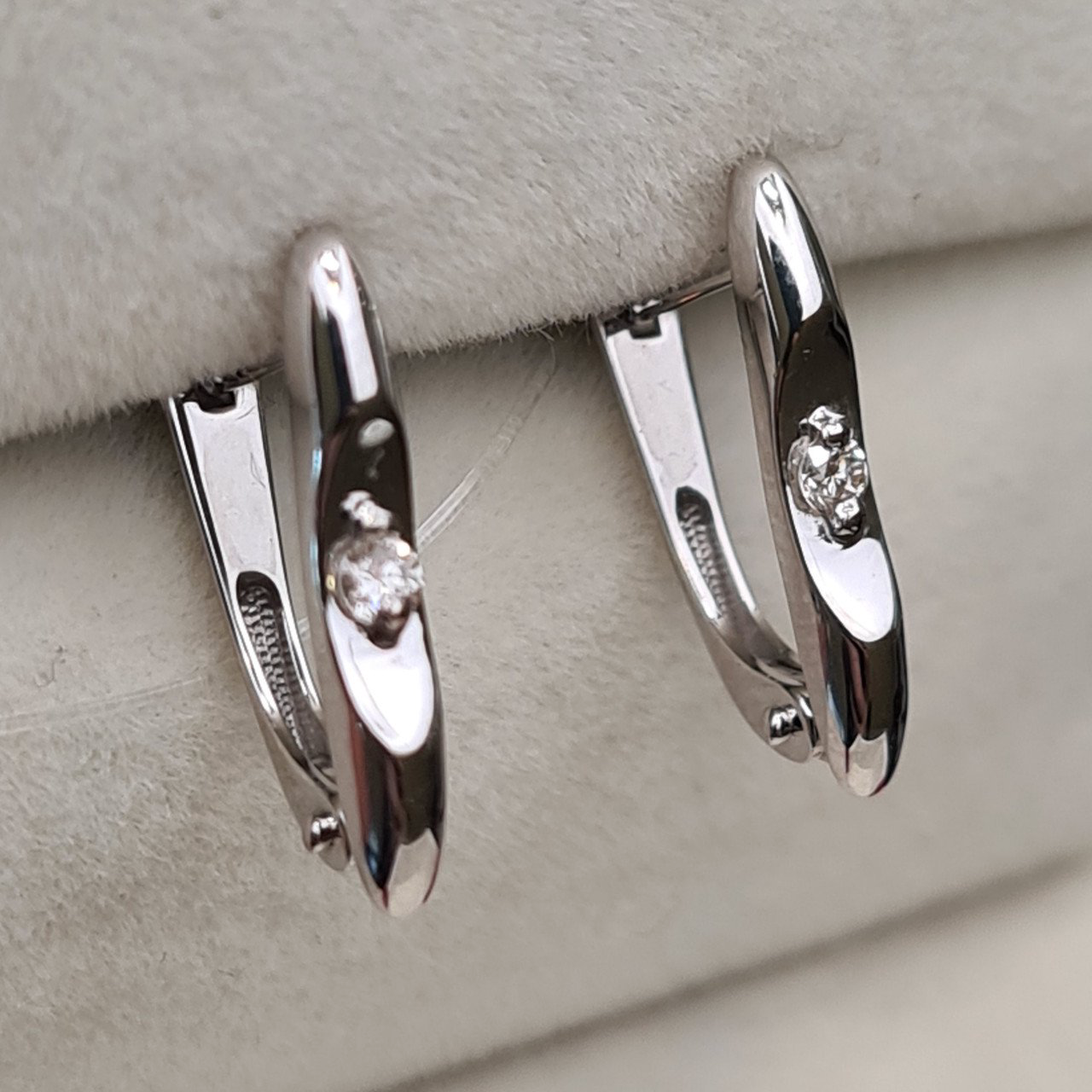 Серьги Deimantas 98178151 1,43гр 0,077ct. купить,NaN