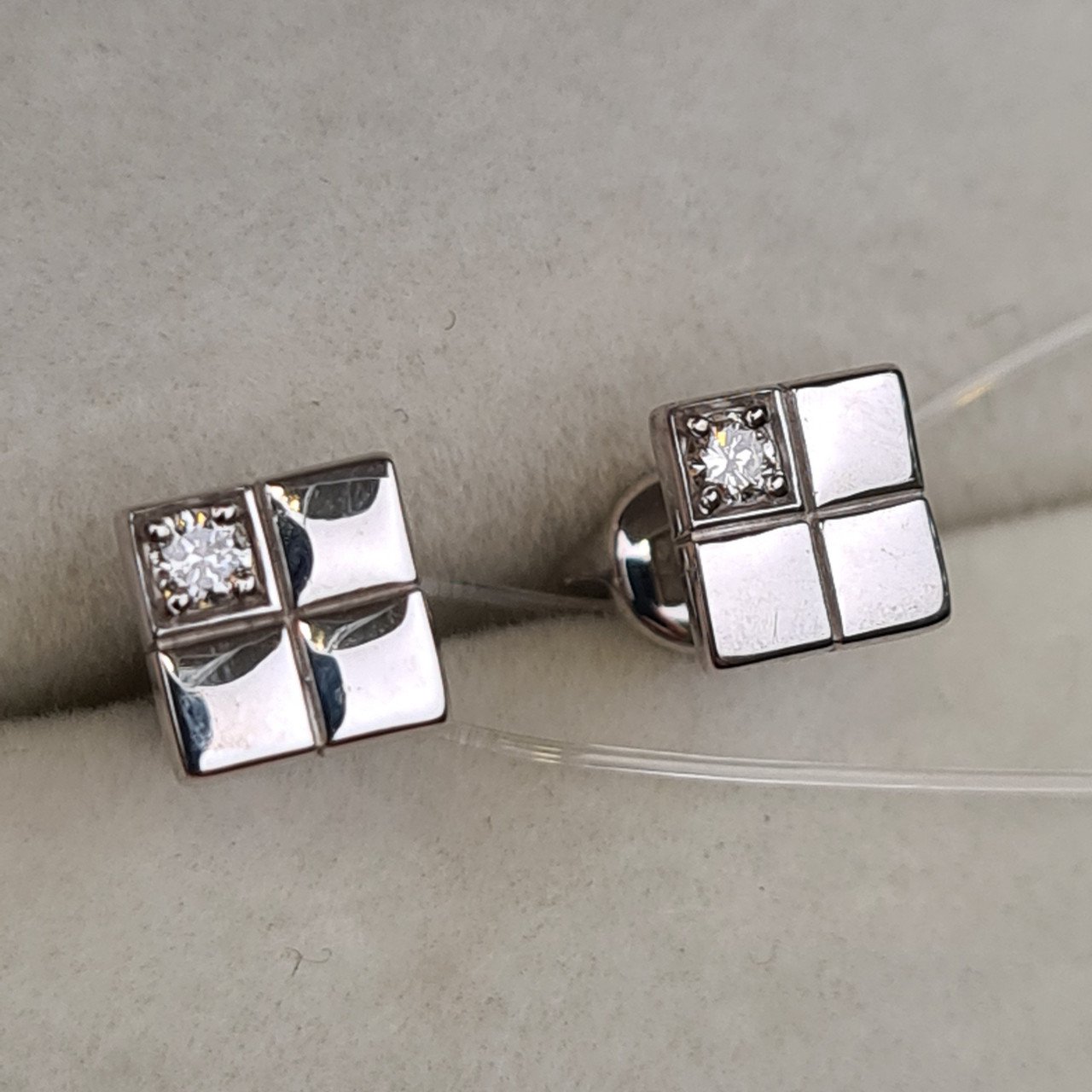 Серьги Deimantas 98178163 1,03гр 0,063ct. купить,NaN