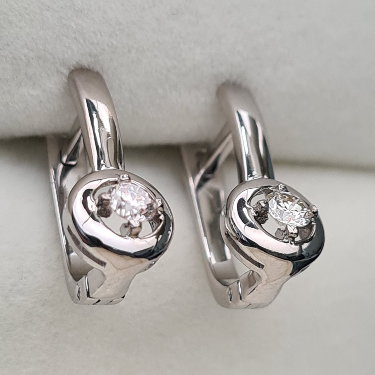 Серьги Deimantas 94448852 2,68гр 0,24ct. купить,NaN