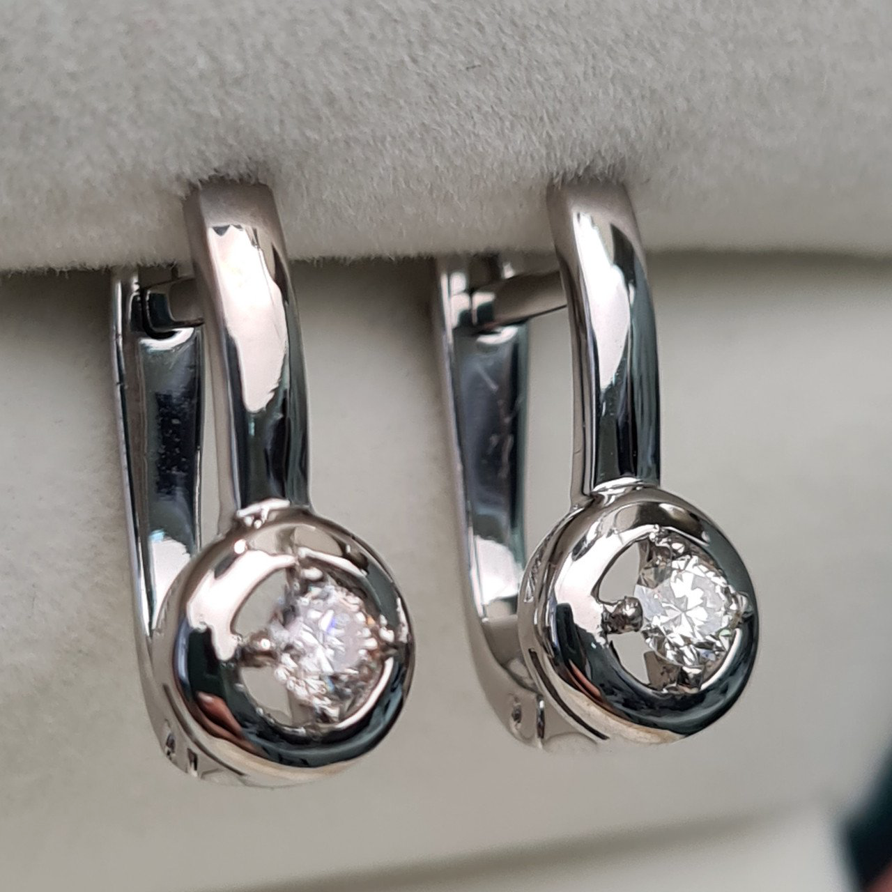 Серьги Deimantas 94448852 2,68гр 0,24ct. купить,NaN