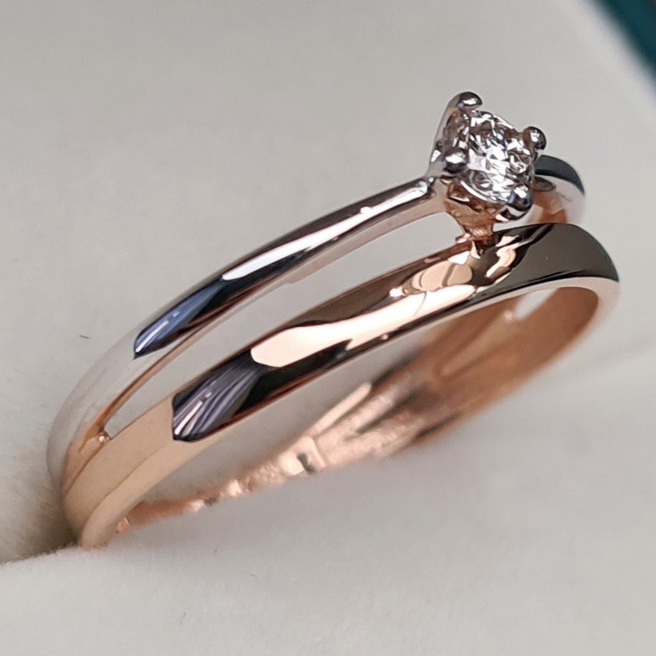 Кольцо Deimantas 94449499 16,5р 1,69гр 0,10ct. купить,NaN