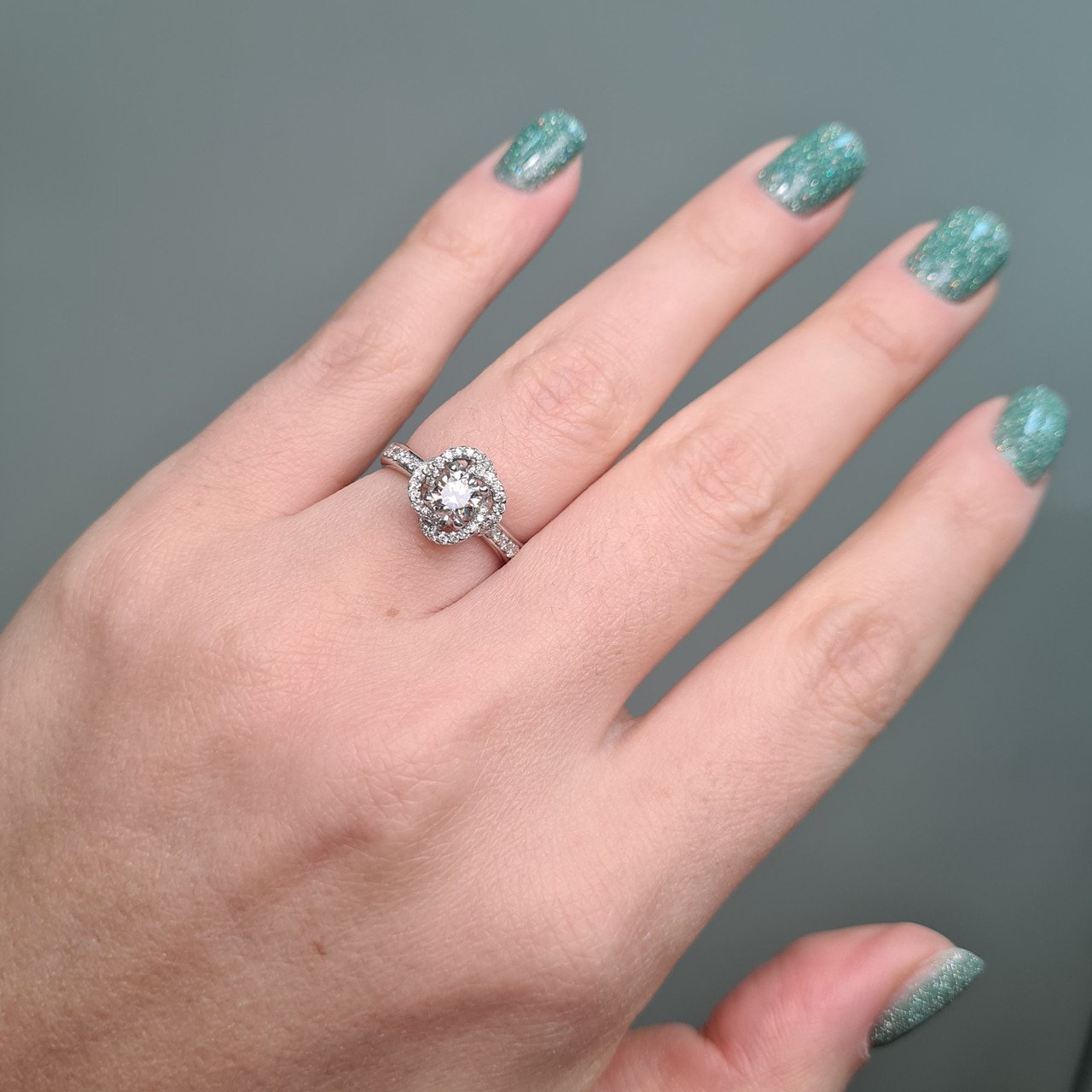Кольцо Deimantas 95976247 17р 4,69гр 1,00ct. купить,NaN