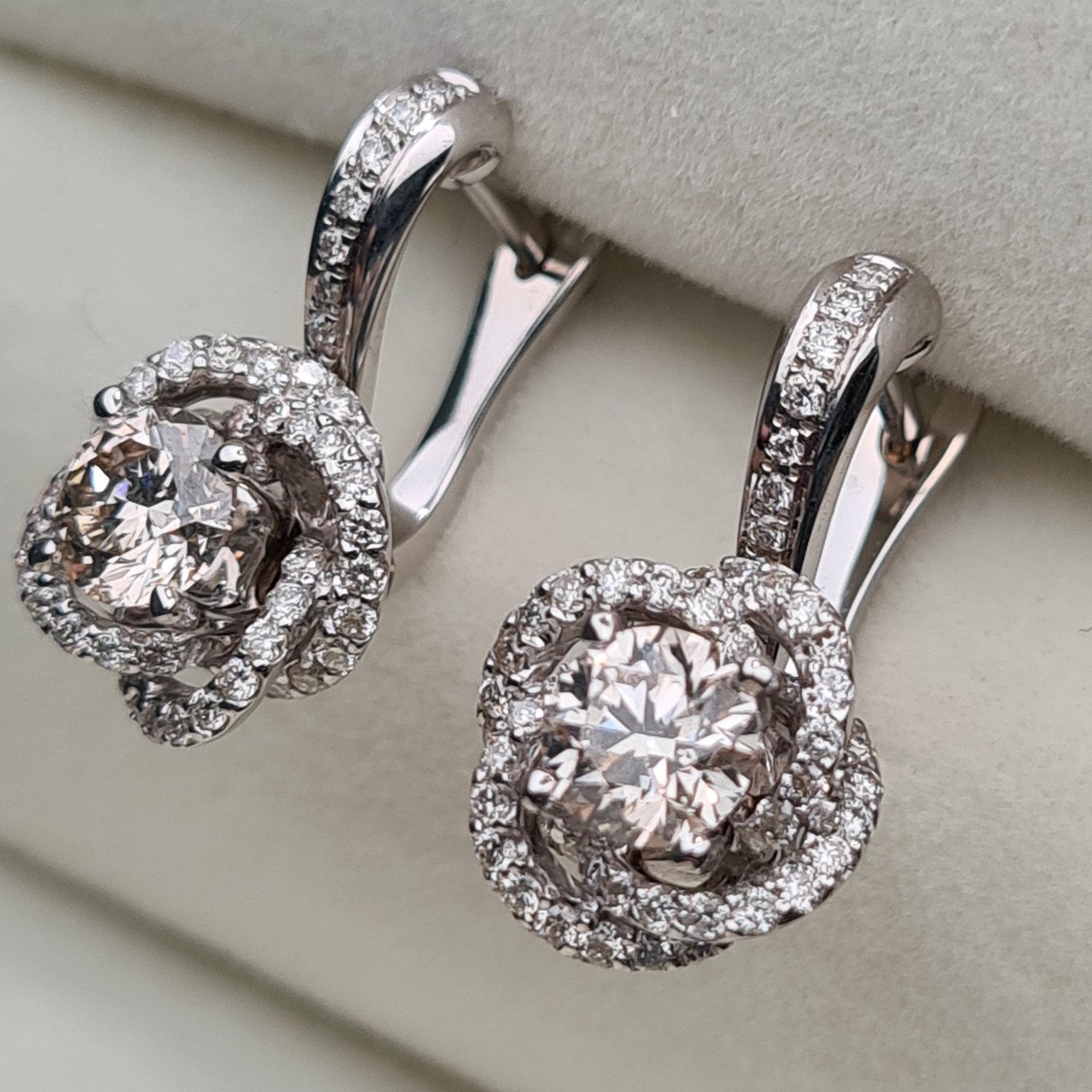 Серьги Deimantas 95976251 5,67гр 1,85ct. купить,NaN