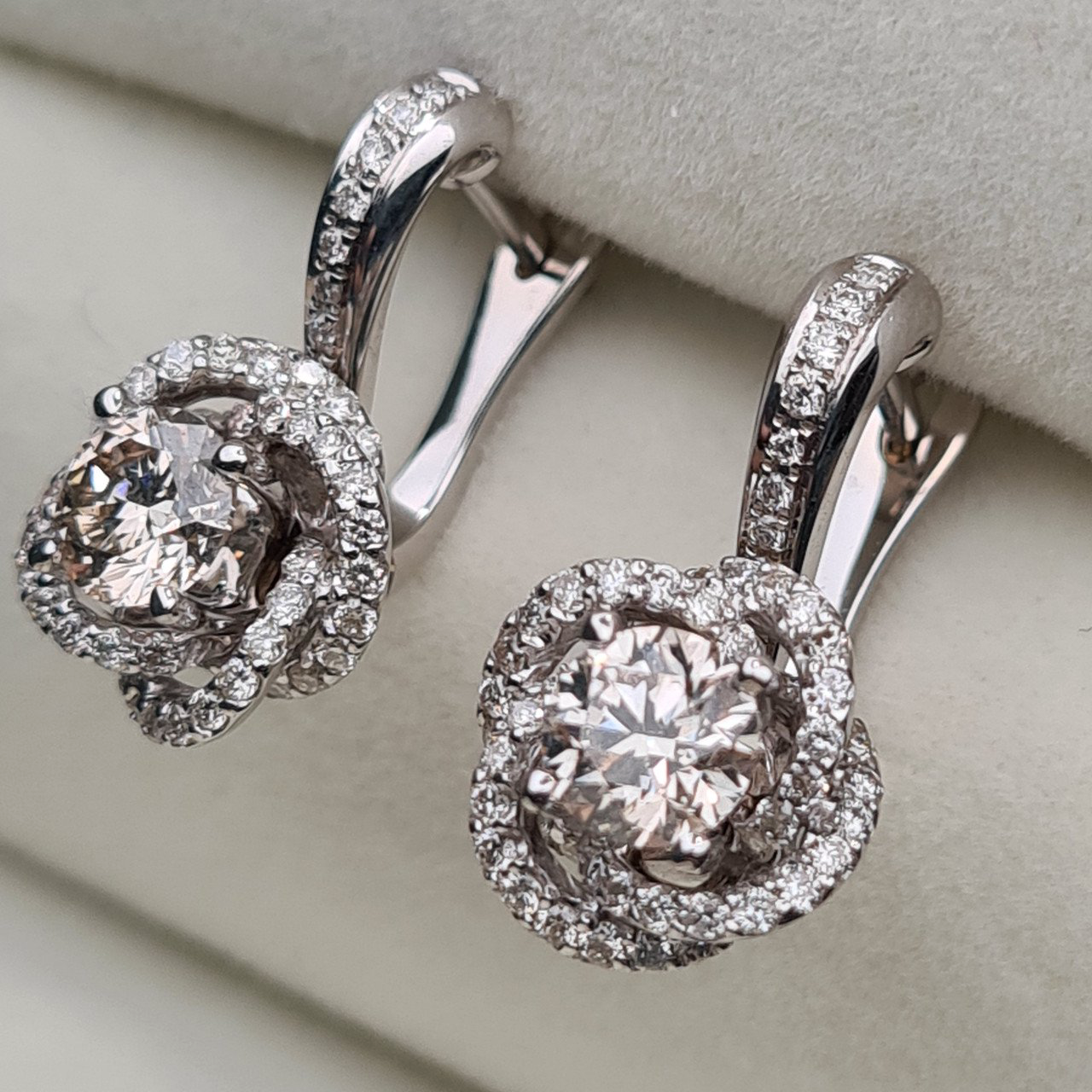 Серьги Deimantas 95976251 5,67гр 1,85ct. купить,NaN