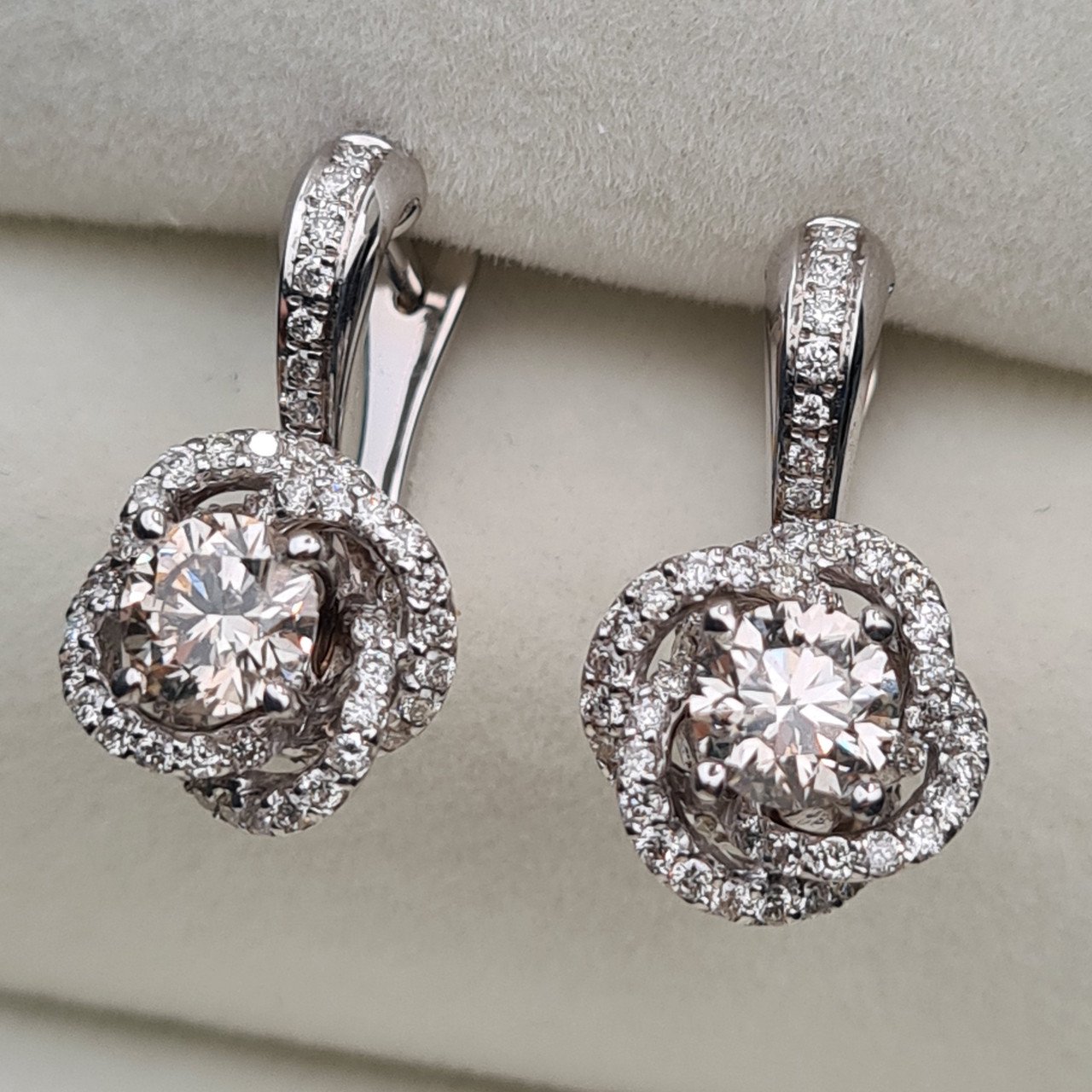 Серьги Deimantas 95976251 5,67гр 1,85ct. купить,NaN