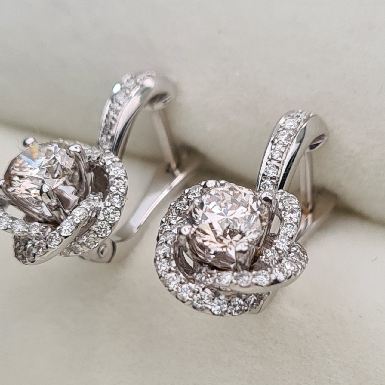 Серьги Deimantas 95976251 5,67гр 1,85ct. купить,NaN