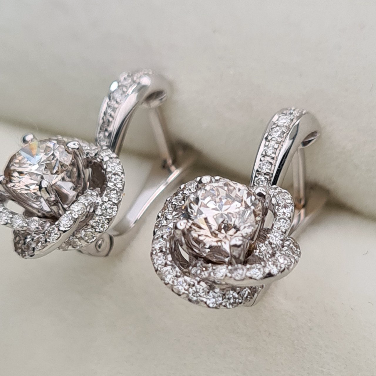 Серьги Deimantas 95976251 5,67гр 1,85ct. купить,NaN