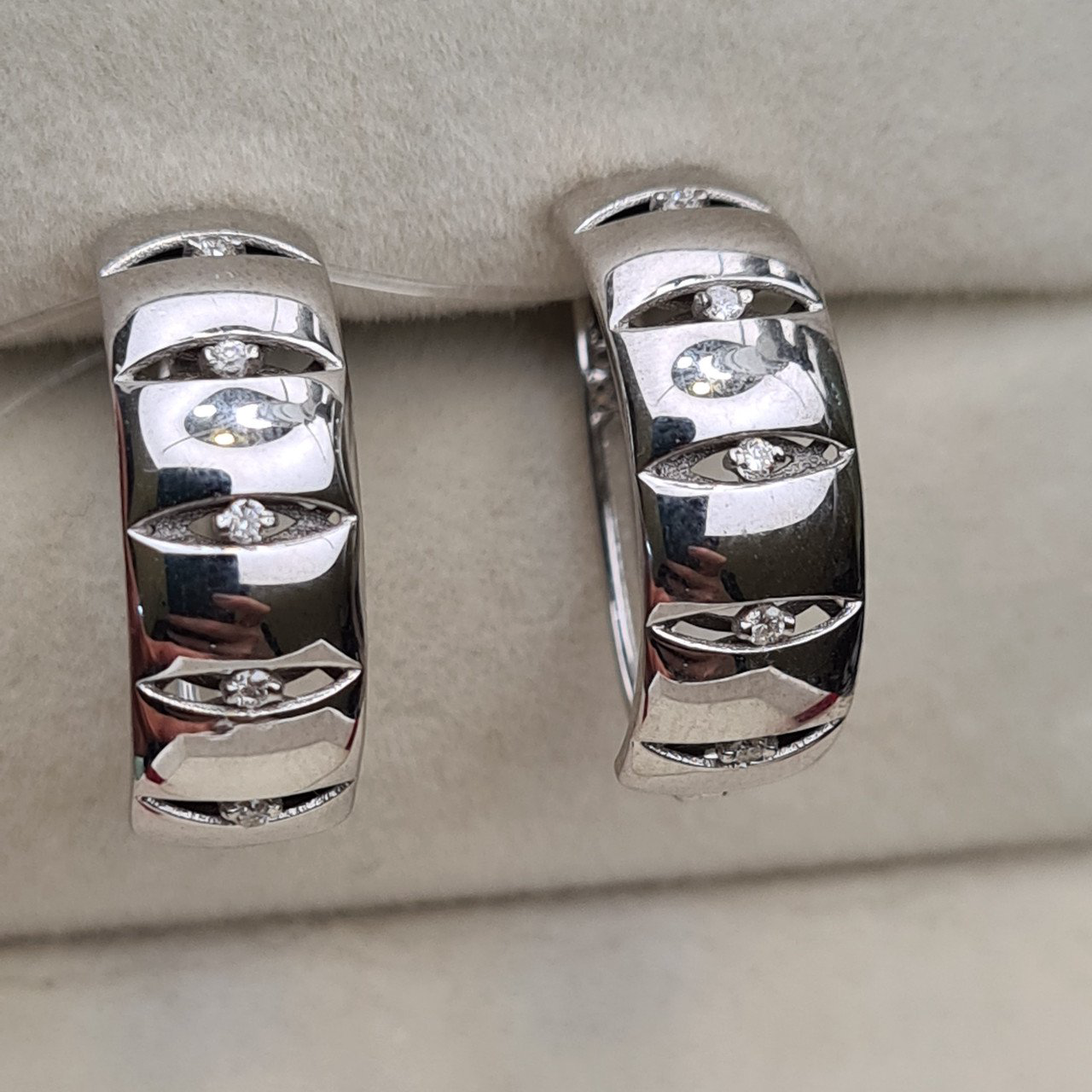 Серьги Deimantas 98178175 3,32гр 0,09ct. купить,NaN