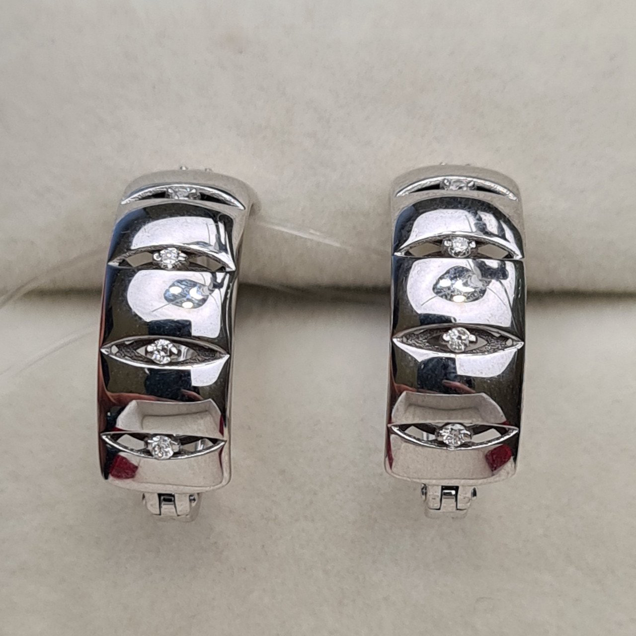Серьги Deimantas 98178175 3,32гр 0,09ct. купить,NaN