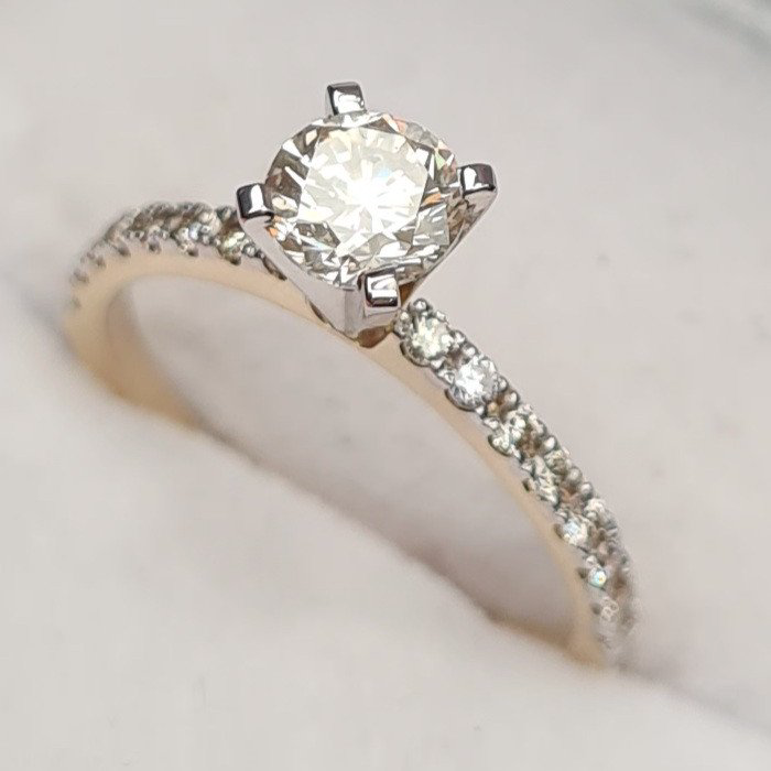 Кольцо Deimantas 81760669 16,51р 1,98гр 0,85ct. купить,NaN
