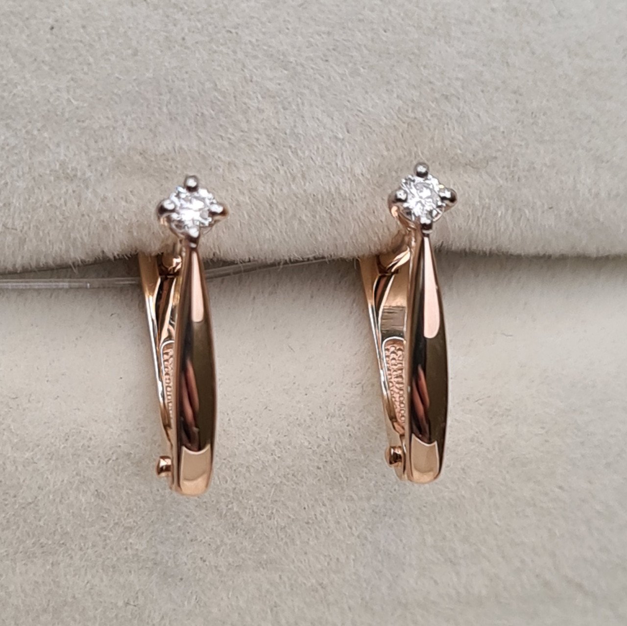 Серьги Deimantas 98178199 1,35гр 0,063ct. купить,NaN