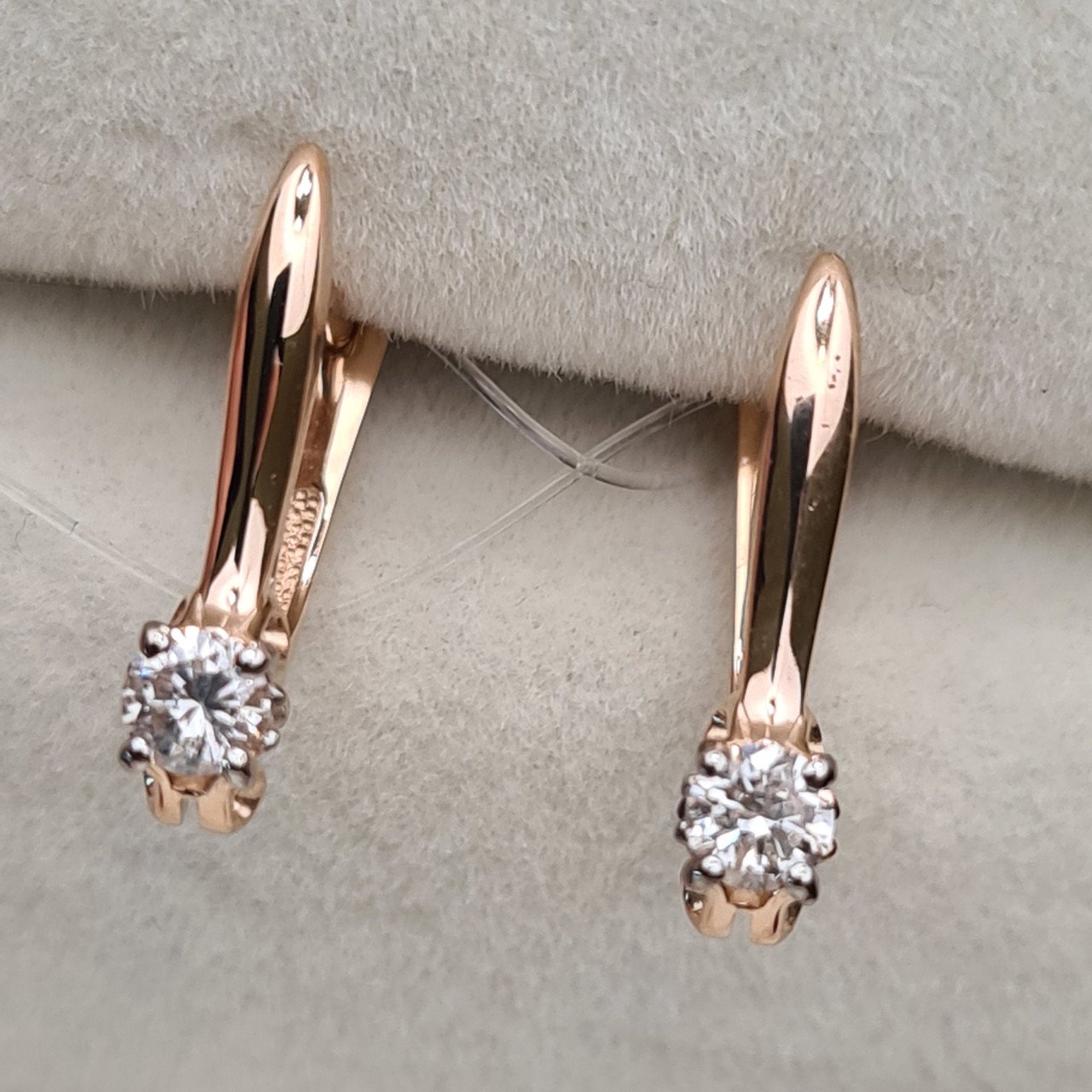 Серьги Deimantas 98178226 1,6гр 0,23ct. купить,NaN