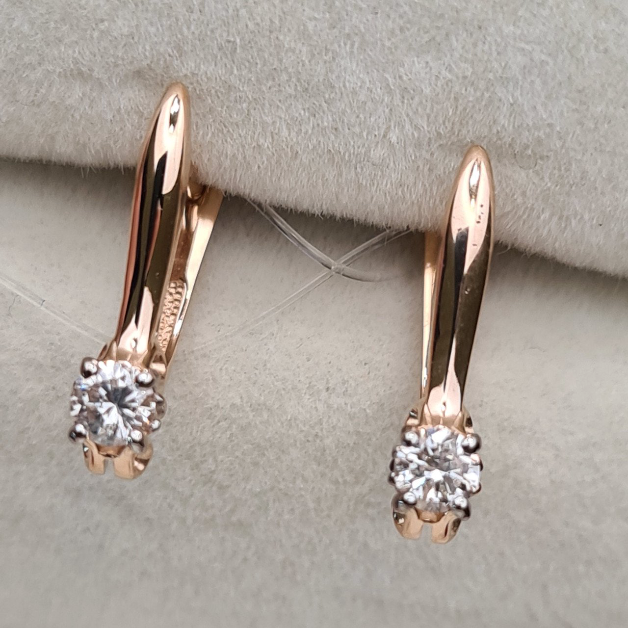 Серьги Deimantas 98178226 1,6гр 0,23ct. купить,NaN
