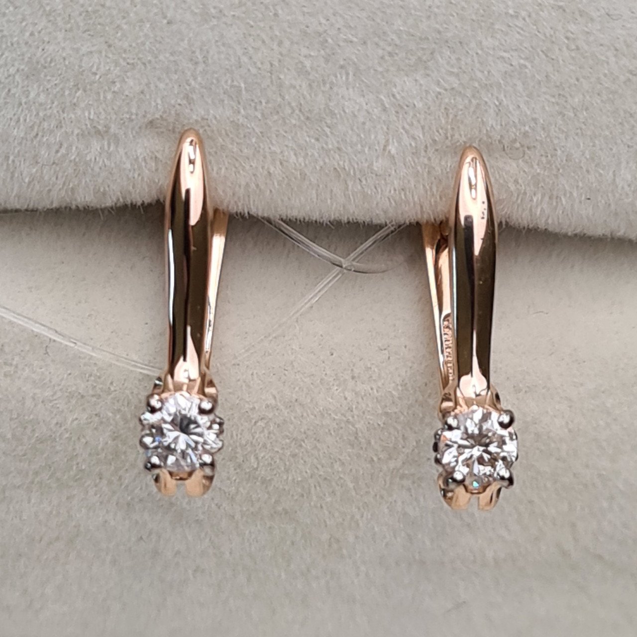 Серьги Deimantas 98178226 1,6гр 0,23ct. купить,NaN