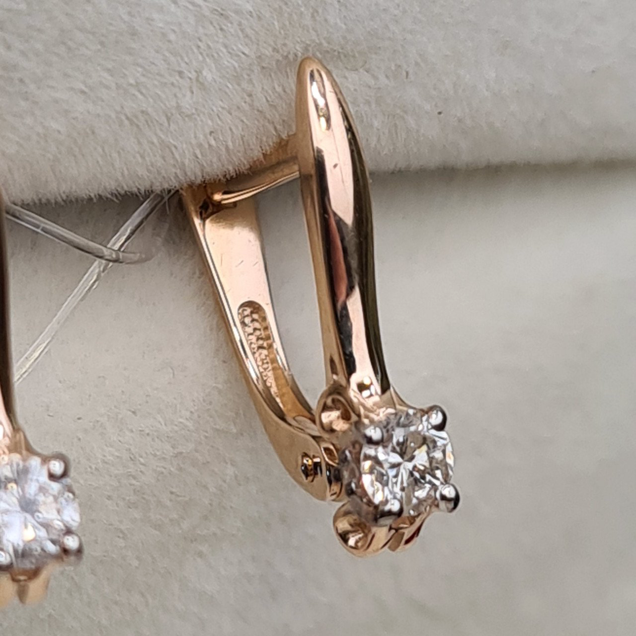 Серьги Deimantas 98178226 1,6гр 0,23ct. купить,NaN