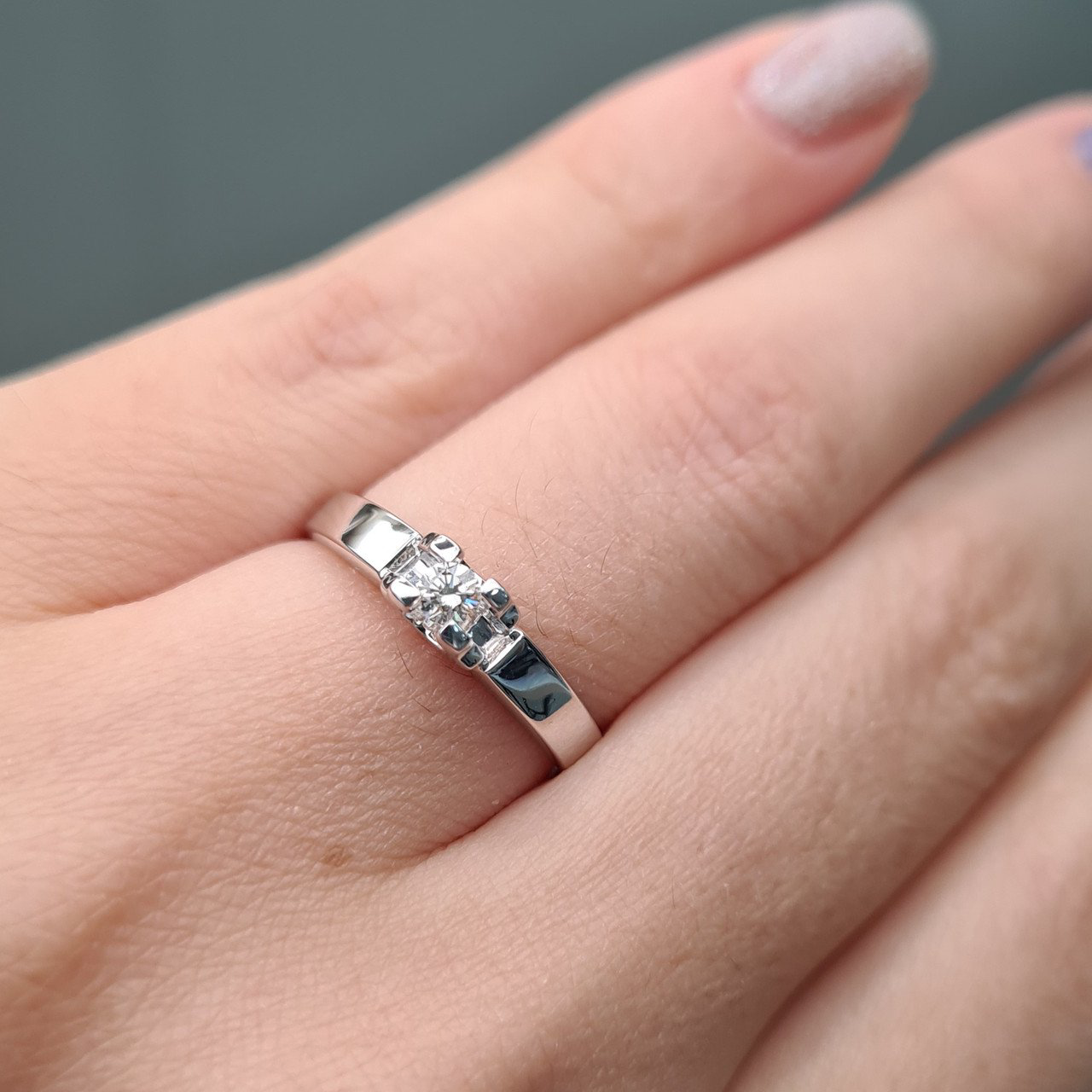 Кольцо Deimantas 94449802 17,5р 2,72гр 0,10ct. купить,NaN