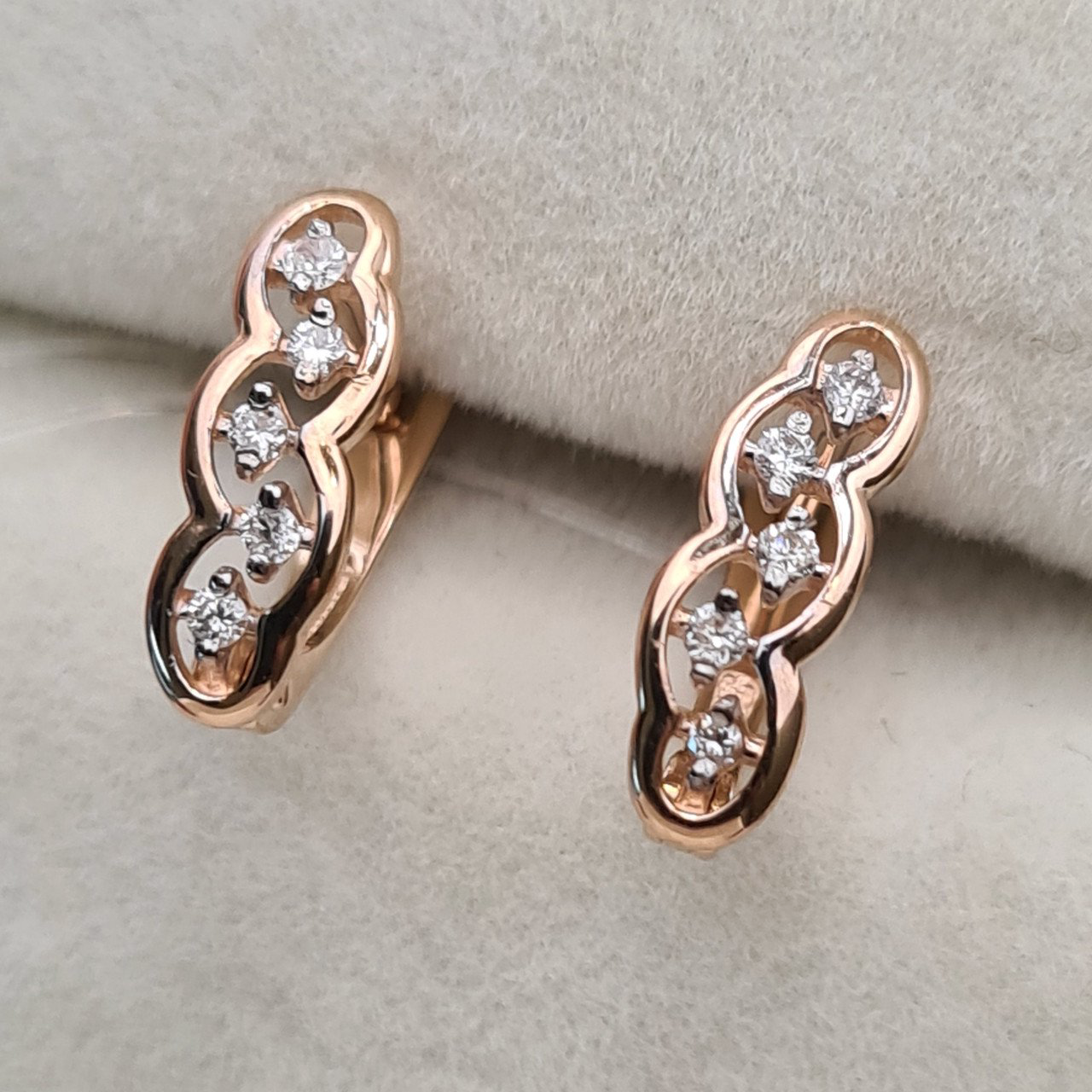 Серьги Deimantas 98178232 1,24гр 0,084ct. купить,NaN
