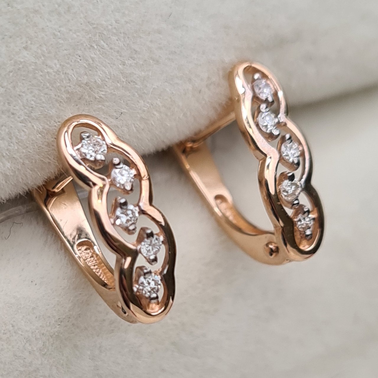 Серьги Deimantas 98178232 1,24гр 0,084ct. купить,NaN