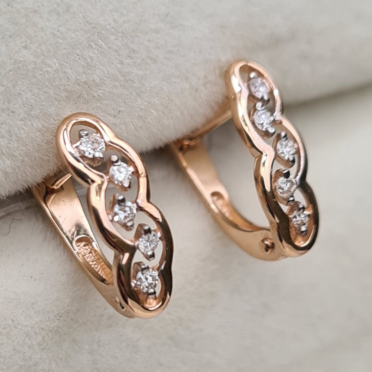 Серьги Deimantas 98178232 1,24гр 0,084ct. купить,NaN