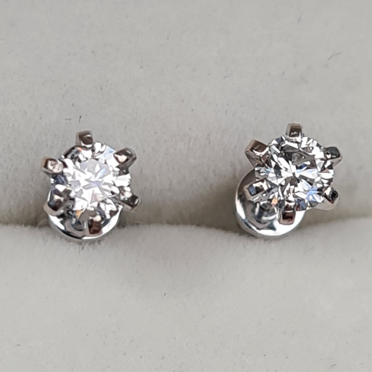 Серьги Deimantas 94465956 0,97гр 0,38ct. купить,NaN