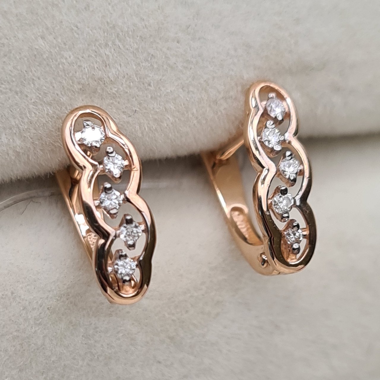 Серьги Deimantas 98178232 1,24гр 0,084ct. купить,NaN