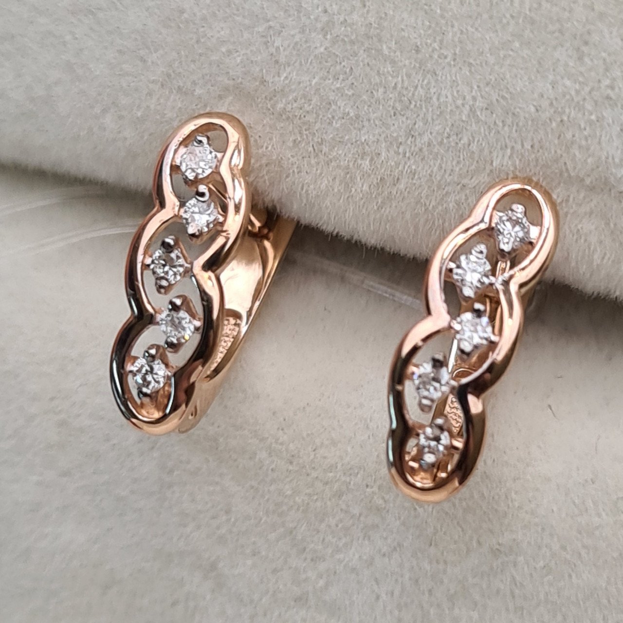 Серьги Deimantas 98178232 1,24гр 0,084ct. купить,NaN