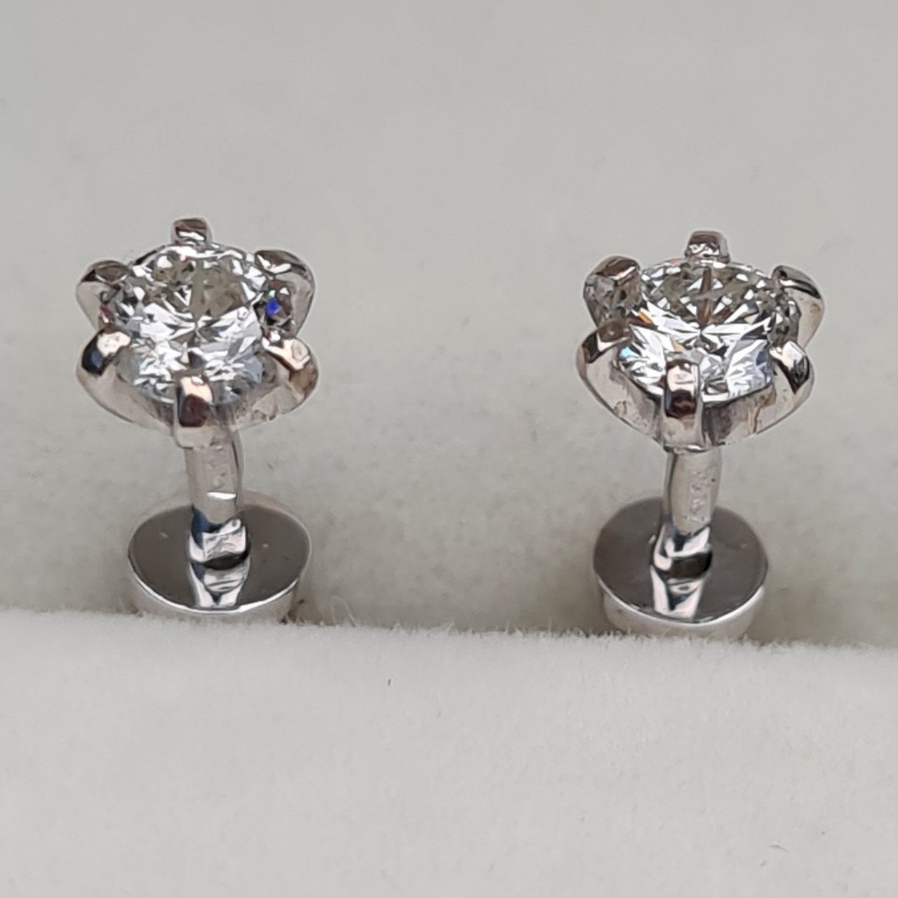 Серьги Deimantas 94465956 0,97гр 0,38ct. купить,NaN