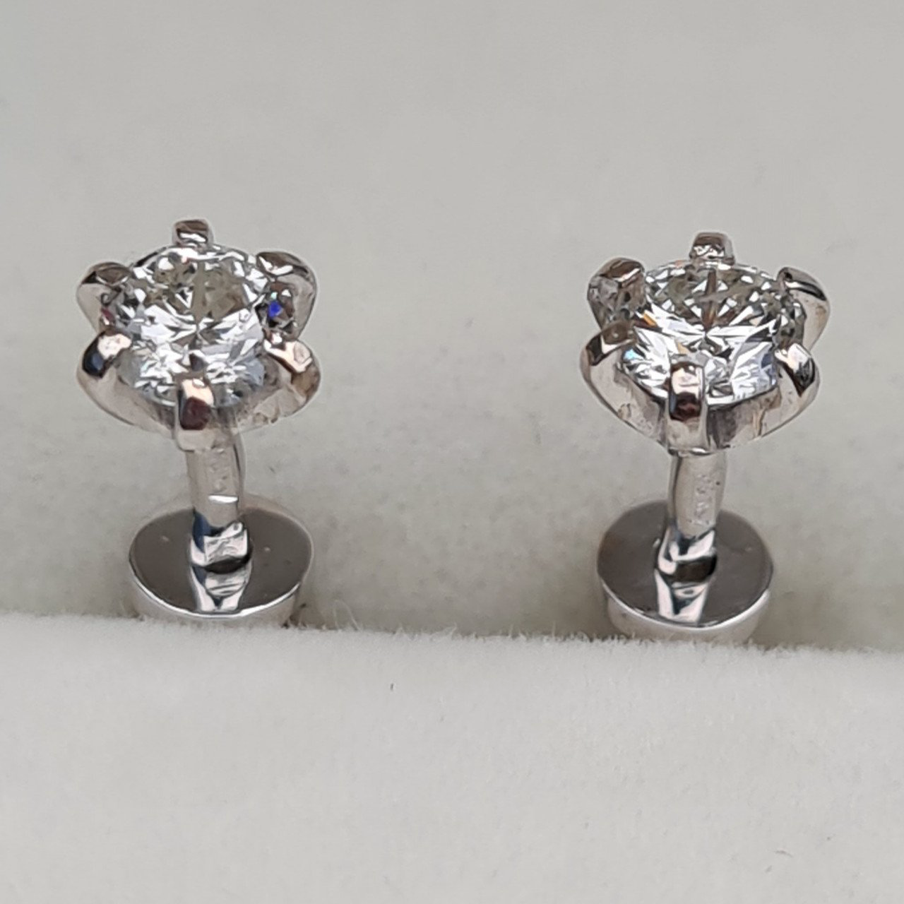 Серьги Deimantas 94465956 0,97гр 0,38ct. купить,NaN