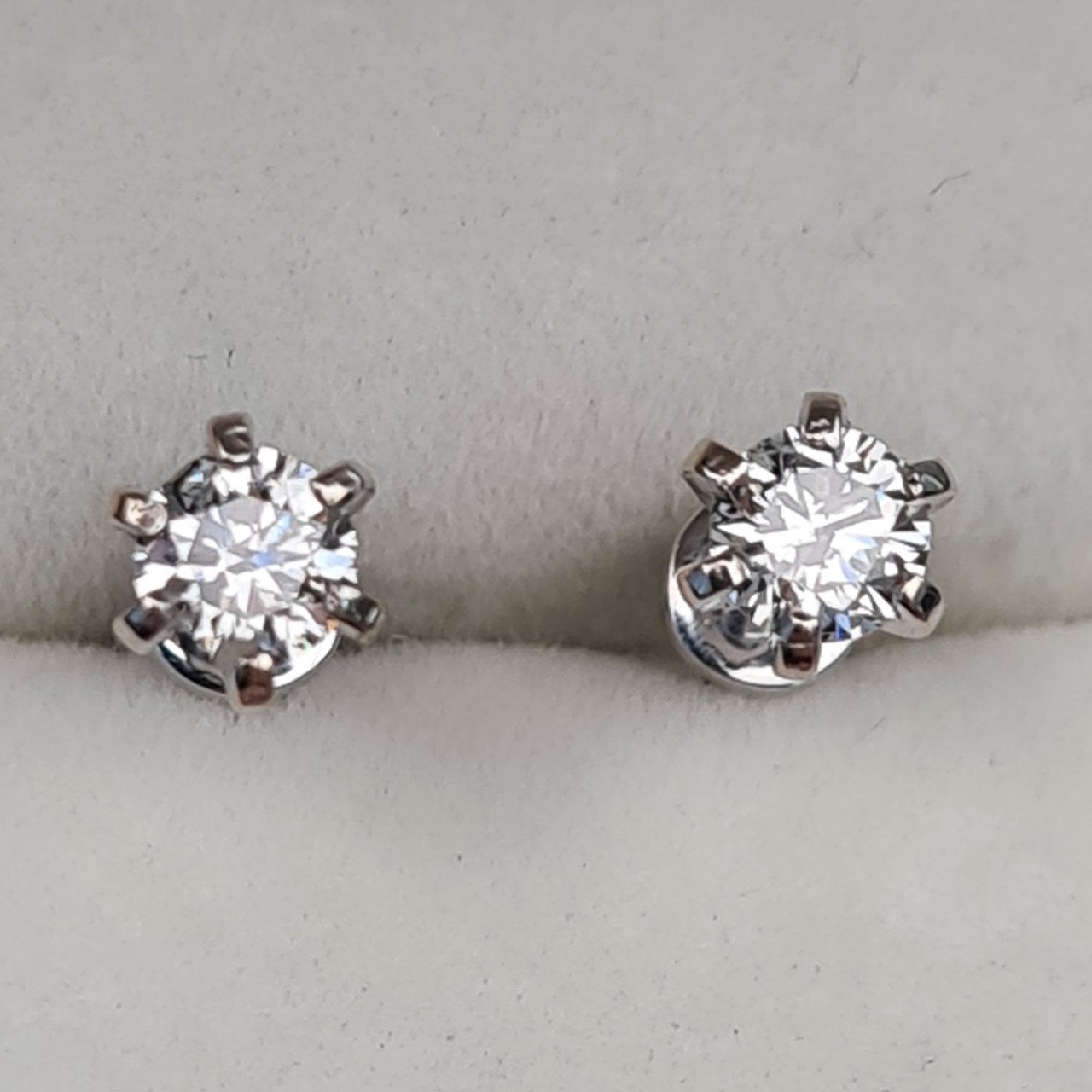 Серьги Deimantas 94465956 0,97гр 0,38ct. купить,NaN