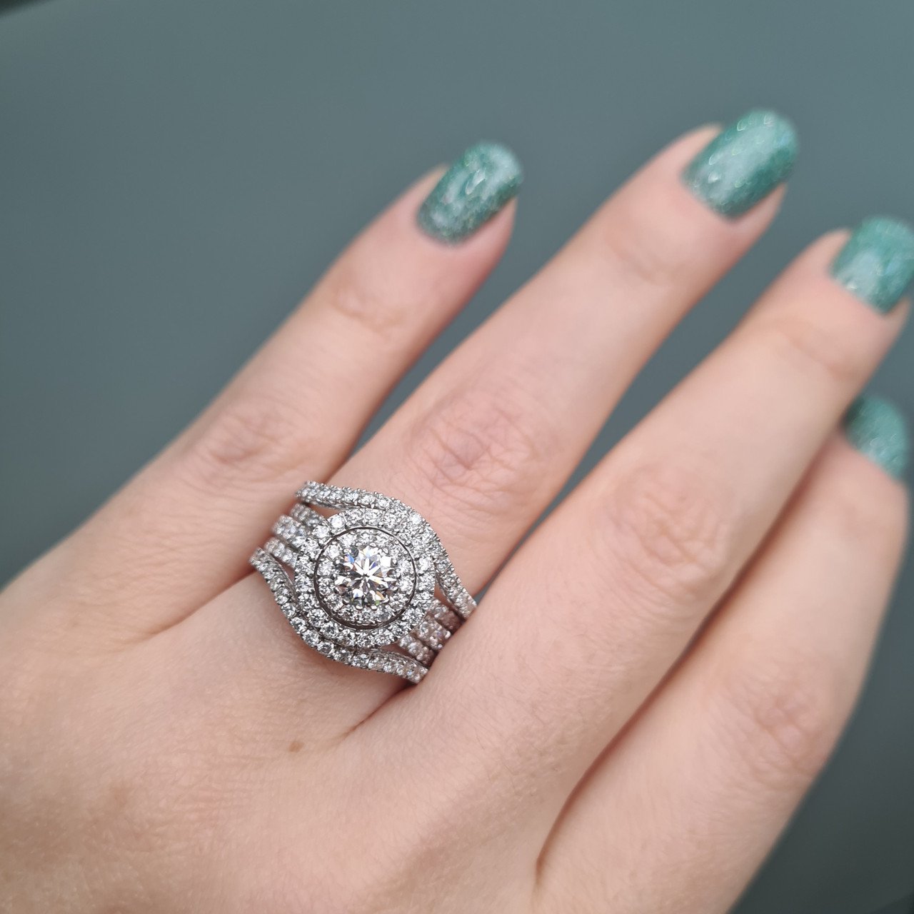 Кольцо Deimantas 96144750 17р 11,24гр 2,43ct. купить,NaN