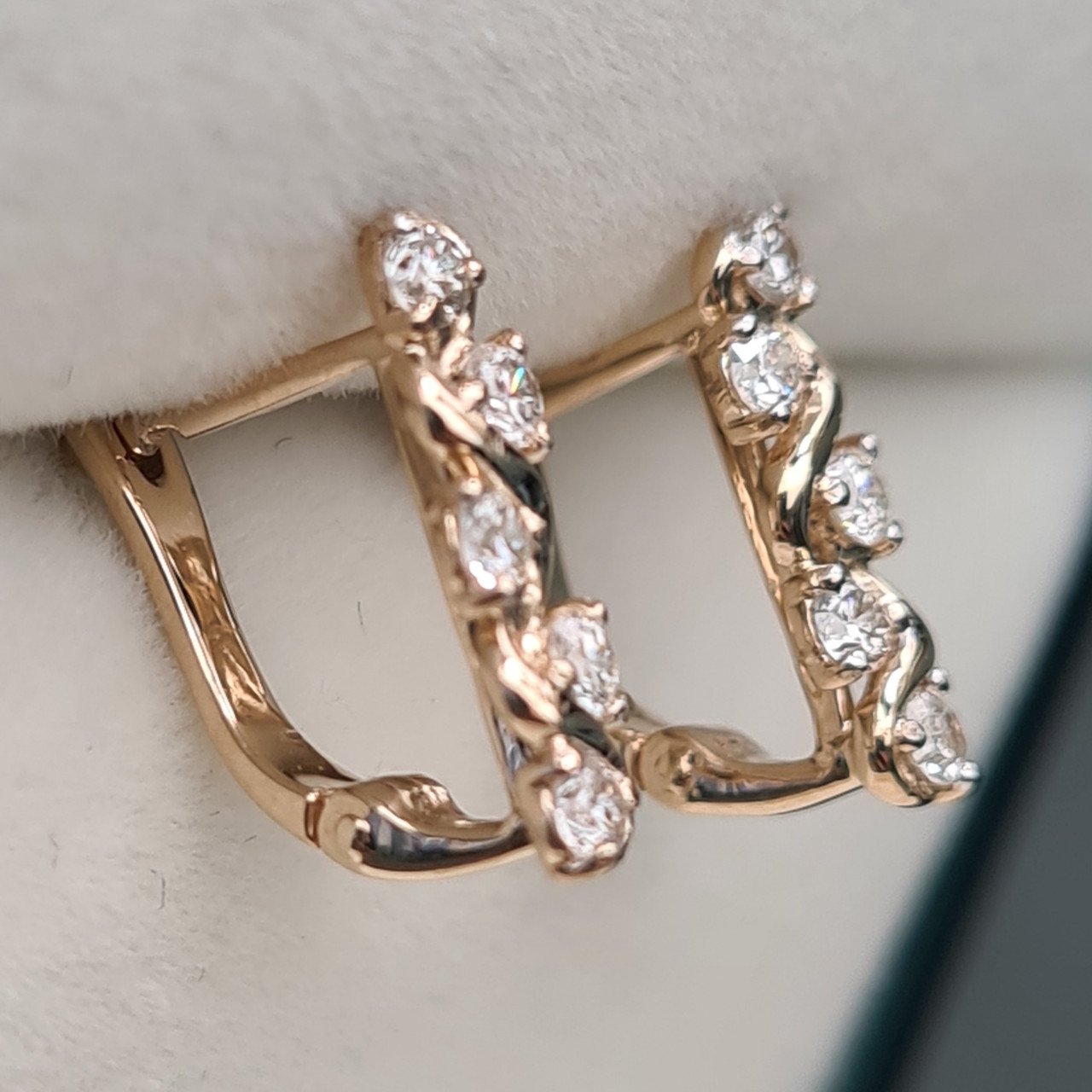 Серьги Deimantas 94465959 1,52гр 0,33ct. купить,NaN
