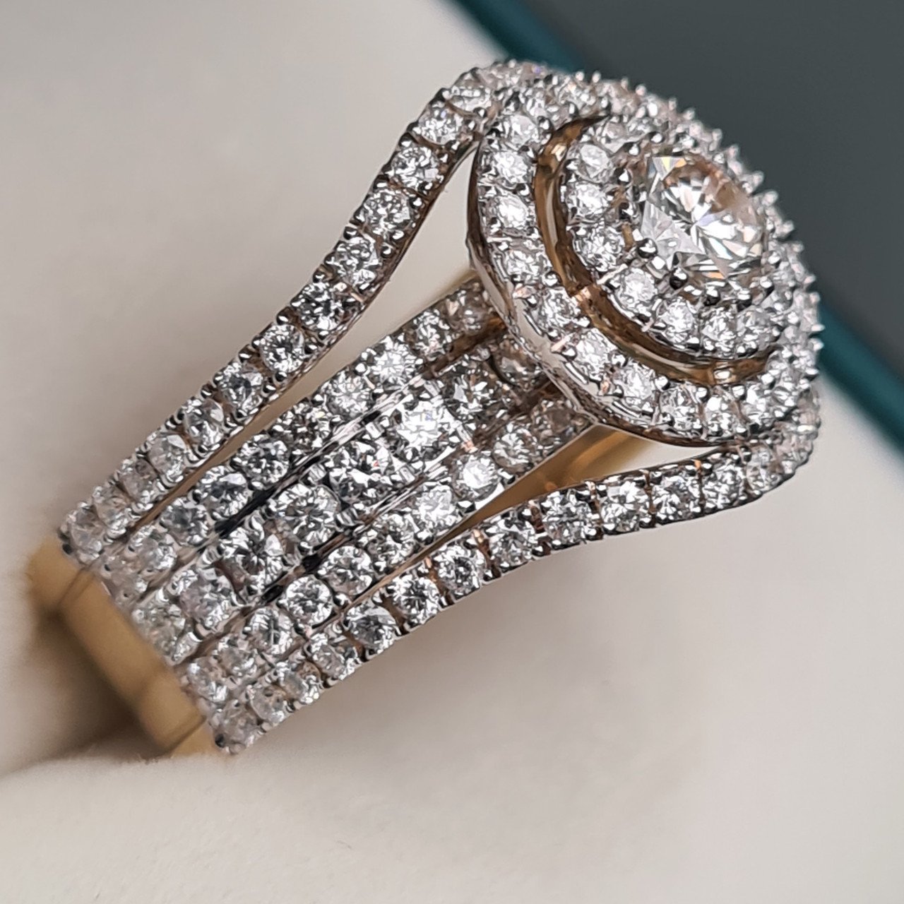 Кольцо Deimantas 96144757 16,5р 8,87гр 2,85ct. купить,NaN
