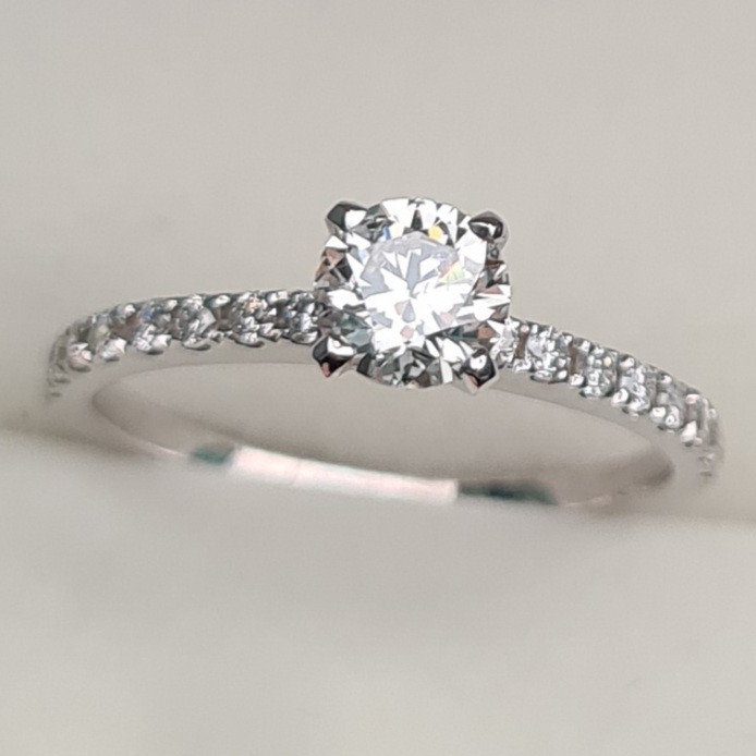 Кольцо Deimantas 83973374 16,51р 1,88гр 0,70ct. купить,NaN