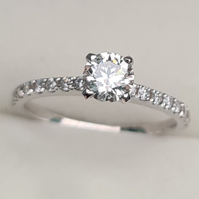 Кольцо Deimantas 83973374 16,51р 1,88гр 0,70ct. купить,NaN