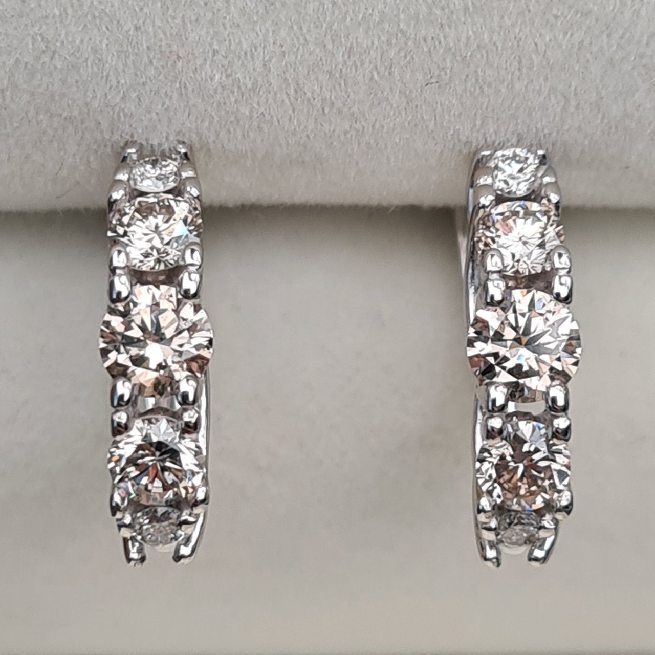 Серьги Deimantas 94466994 2,84гр 1,17ct. купить,NaN
