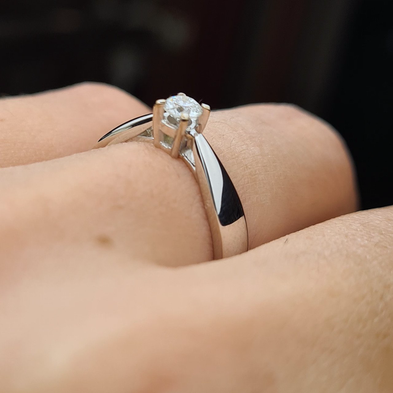 Кольцо Deimantas 84537225 16,5р 3,25гр 0,15ct. купить,NaN