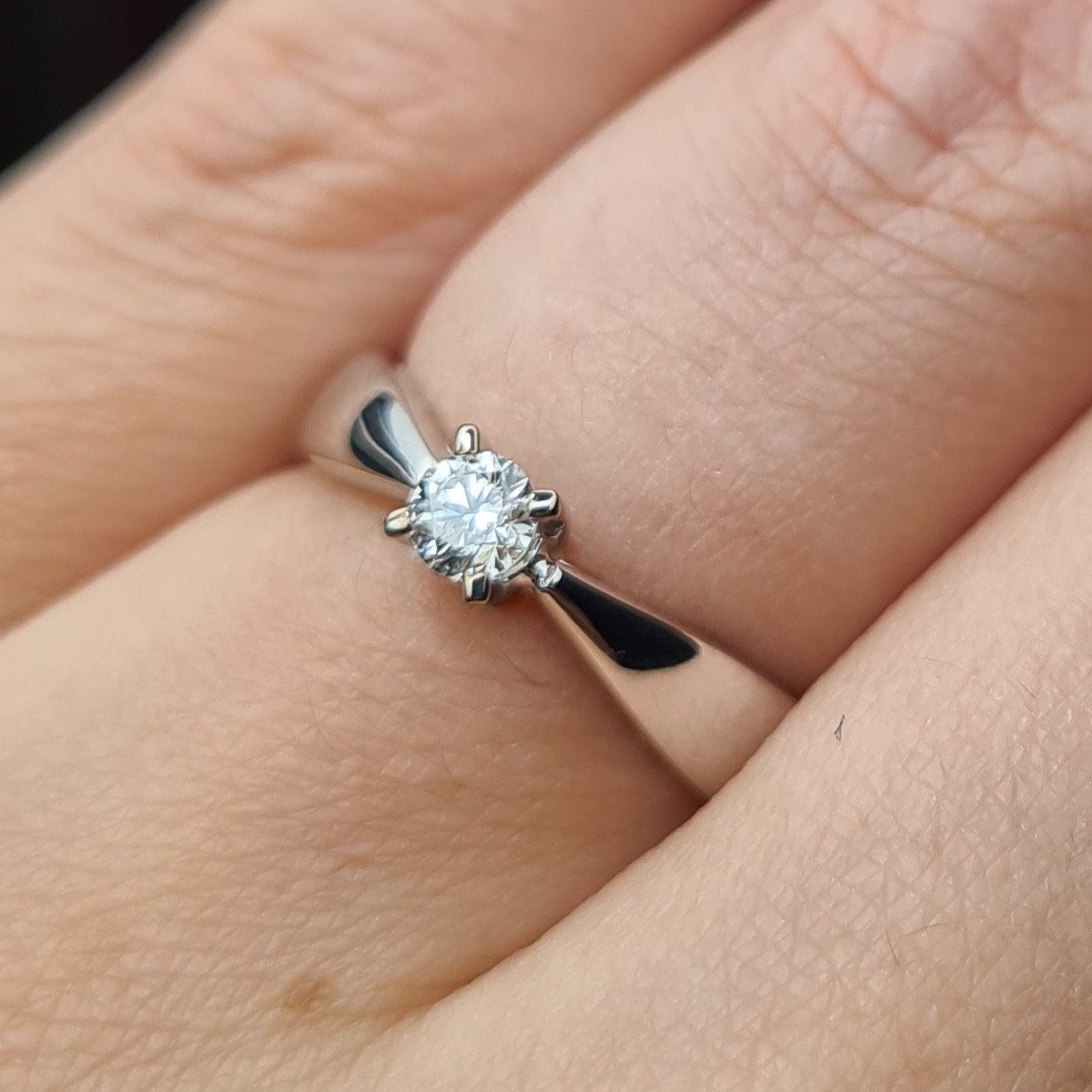 Кольцо Deimantas 84537245 16,5р 3,14гр 0,15ct. купить,NaN