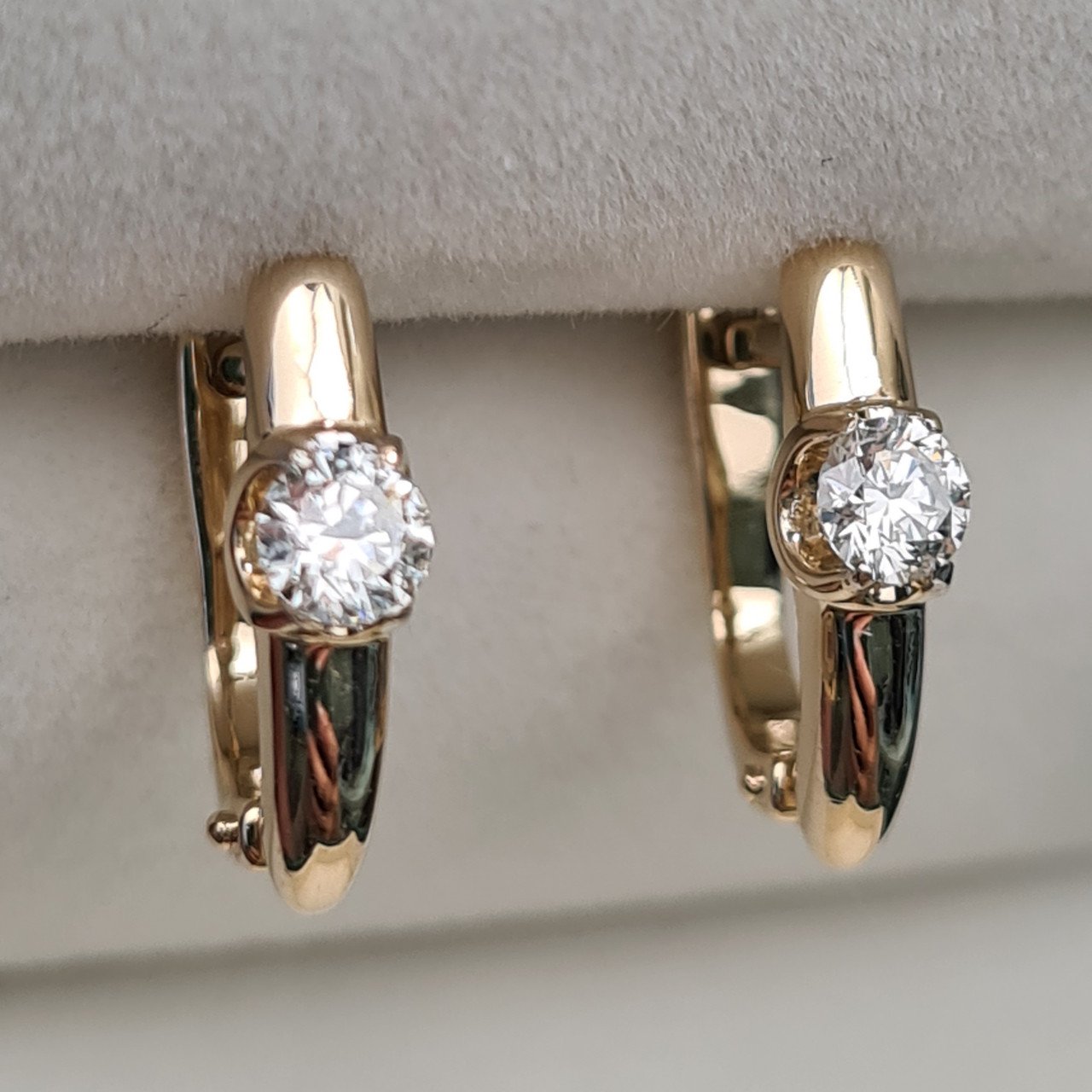 Серьги Deimantas 94467009 2,65гр 0,37ct. купить,NaN