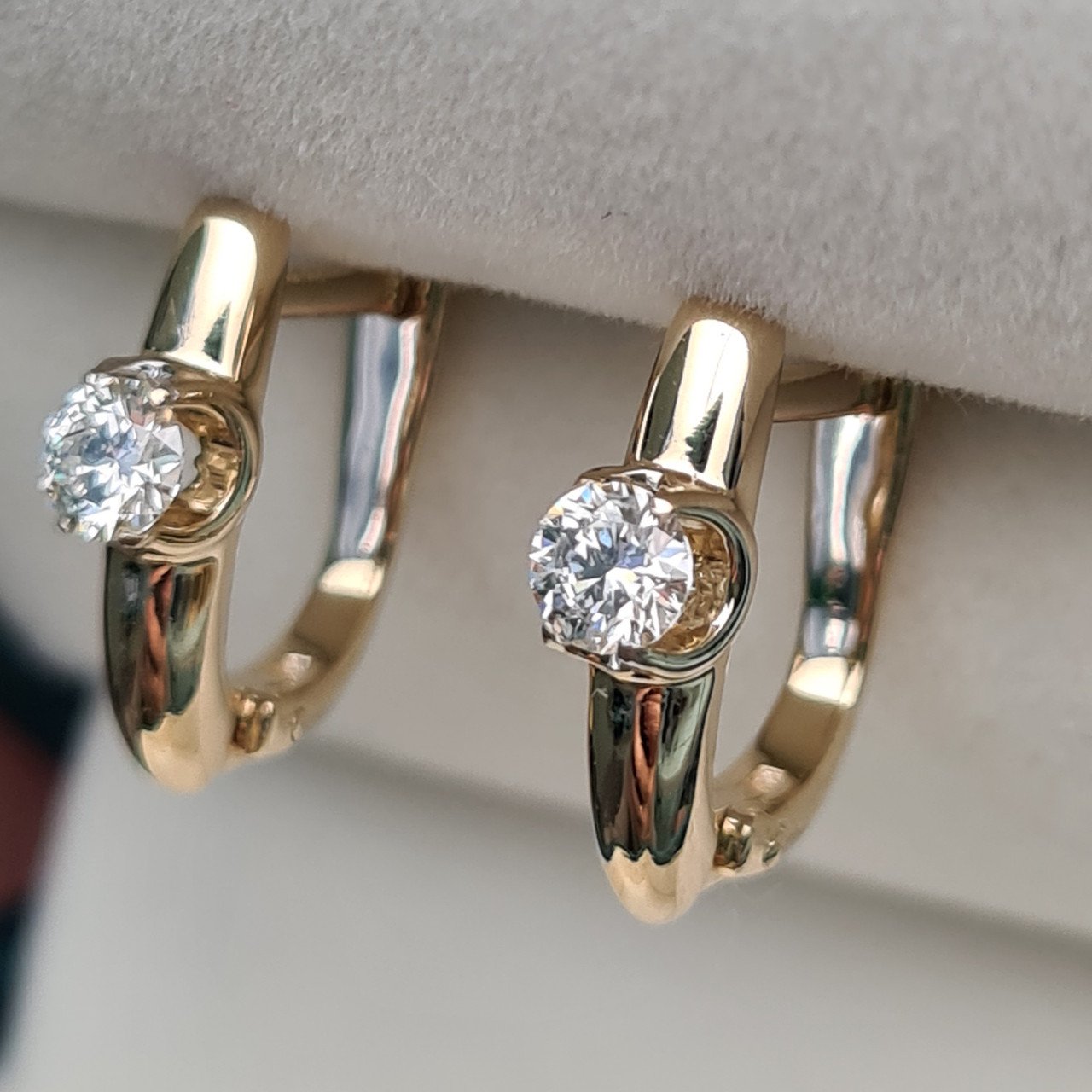 Серьги Deimantas 94467009 2,65гр 0,37ct. купить,NaN