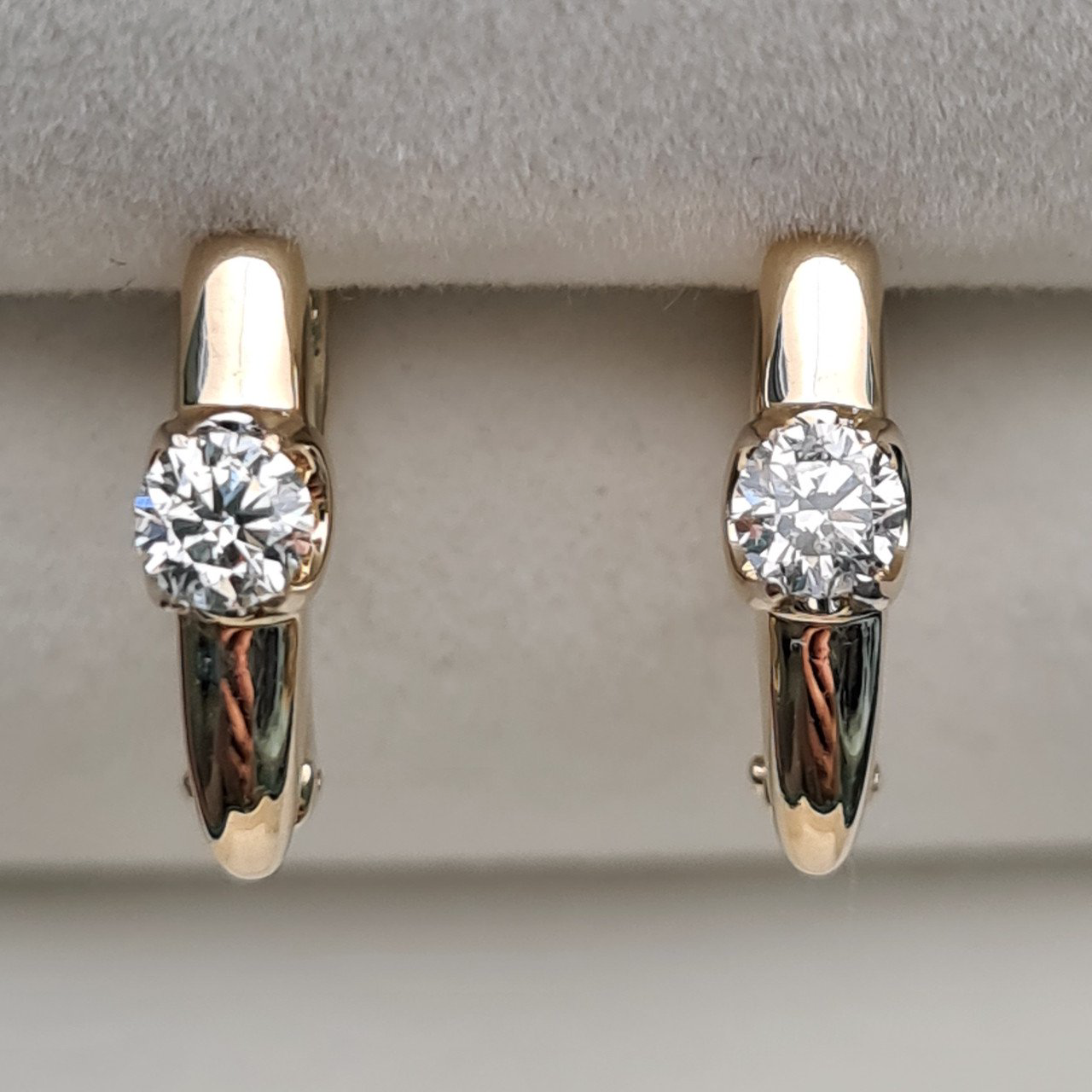 Серьги Deimantas 94467009 2,65гр 0,37ct. купить,NaN