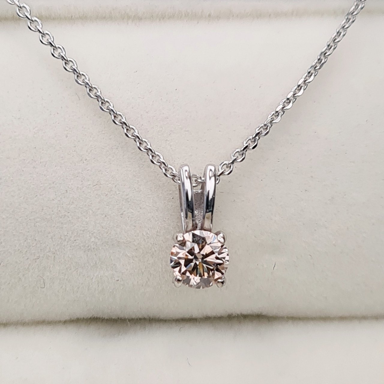Колье Deimantas 94478184 40см 1,75гр 0,36ct. купить,NaN
