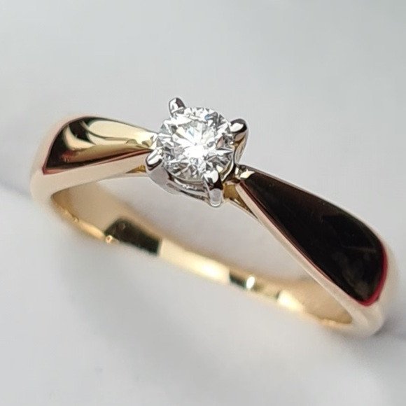 Кольцо Deimantas 84537276 16,5р 3,24гр 0,15ct. купить,NaN