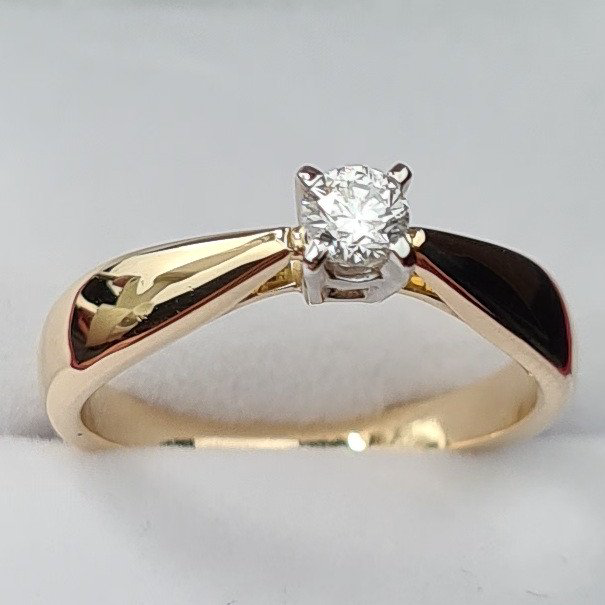 Кольцо Deimantas 84537276 16,5р 3,24гр 0,15ct. купить,NaN
