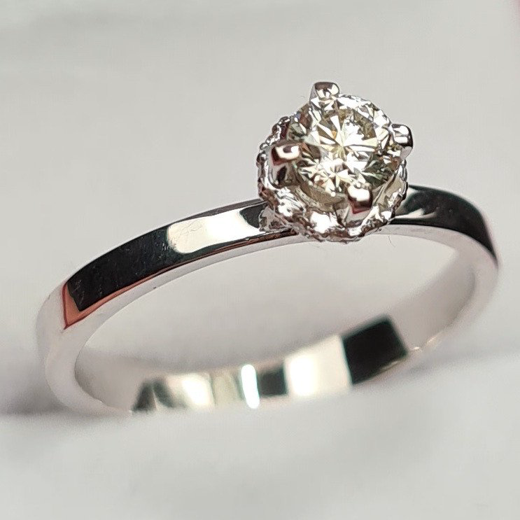 Кольцо Deimantas 84553704 16,51р 2,51гр 0,30ct. купить,NaN