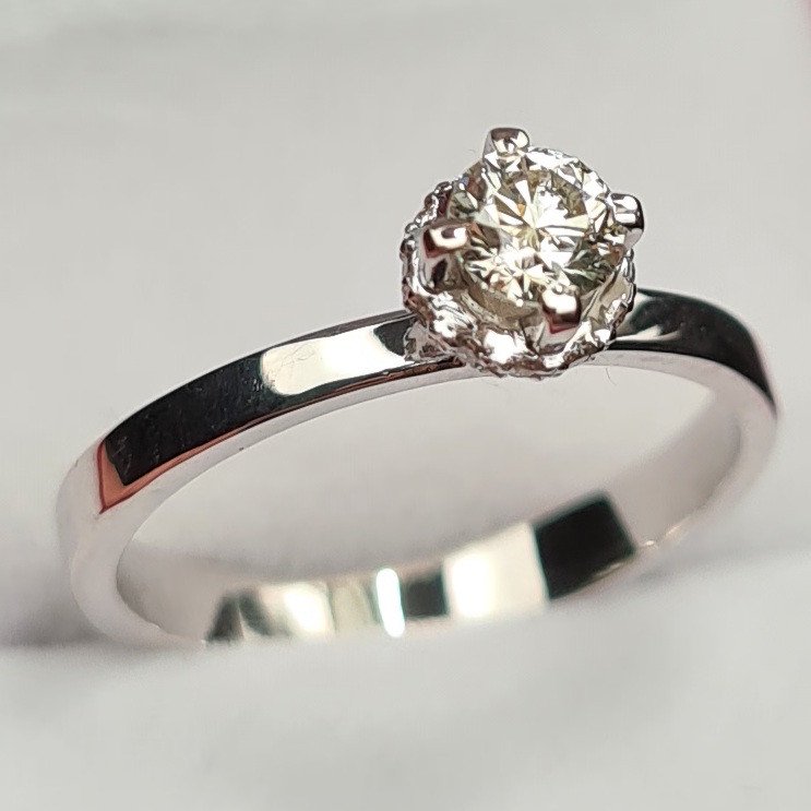Кольцо Deimantas 84553736 16,51р 2,53гр 0,31ct. купить,NaN